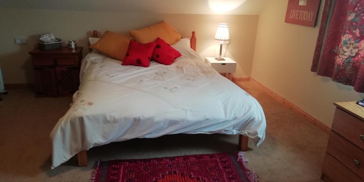 The Loft In Foxford Apartment ภายนอก รูปภาพ